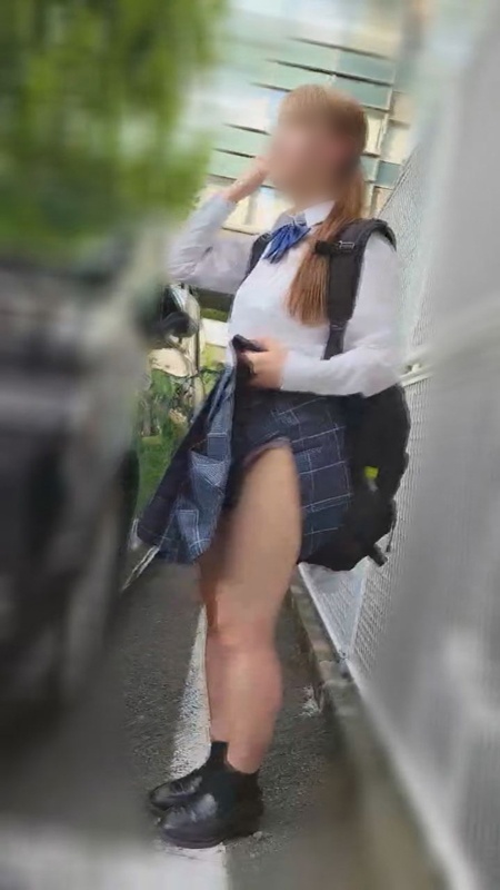 双胞胎美少女，被叫到酒店