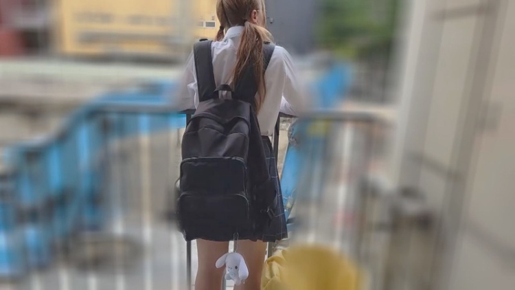 双胞胎美少女，被叫到酒店