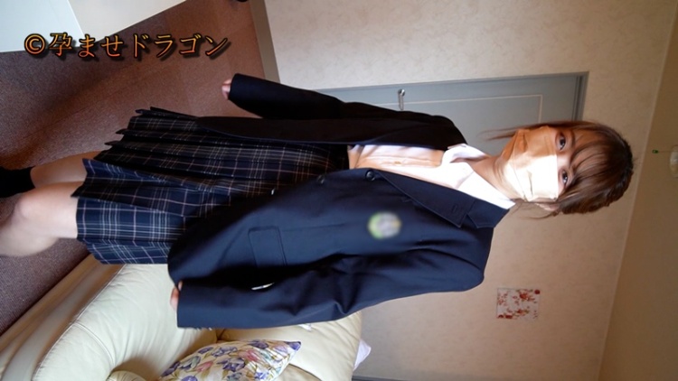 尖叫吧制服少女