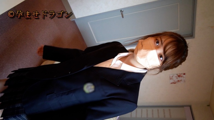 尖叫吧制服少女