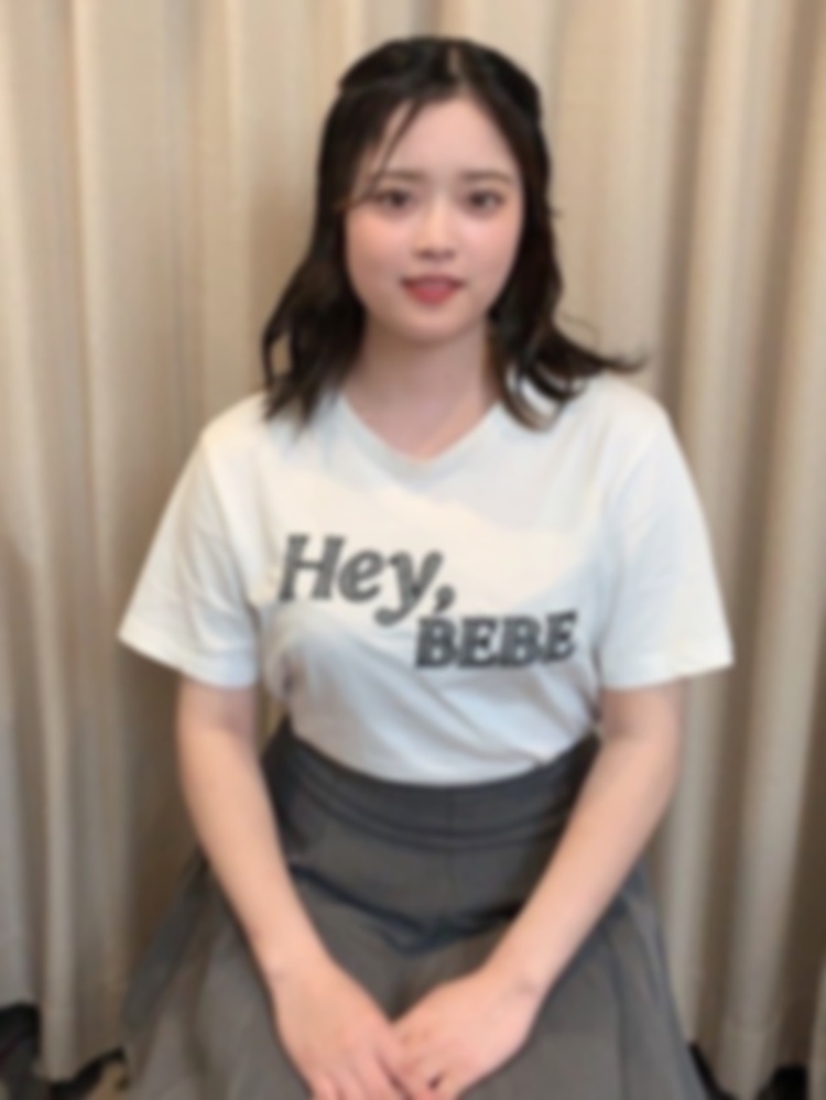 【無】刚搬到东京的18岁可爱笑容满面的少女！
