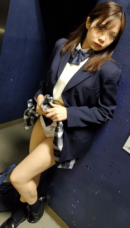 高挑美少女×小狗美少女
