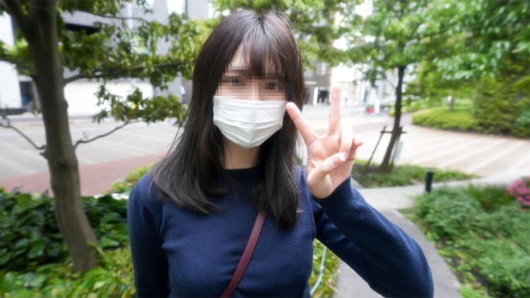 １９才、现キャバ嬢、完全初撮影！