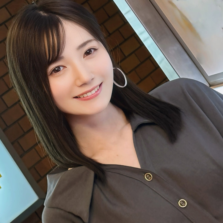 “太小恶魔”新人部下莫莫（24）