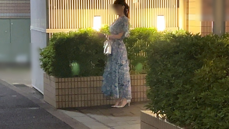 金持ちに嫁いだ元アイドルG罩杯新妻 Hさん