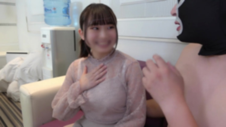 【無】１８歳Ｇ罩杯カフェ店員。 