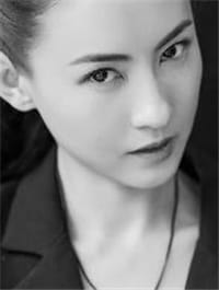 女大学生们的文雅性暗示