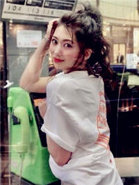 鱼网美腿山岸逢花