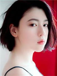 三吉彩花