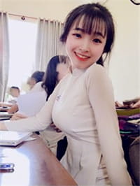 越南学生妹《PhanThịBảoTrân》腰瘦奶蹦好优质！