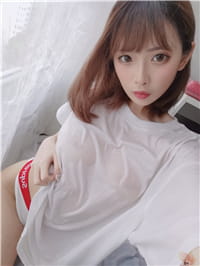 新加坡美腿妹《kiyo》塞爆你的视界！