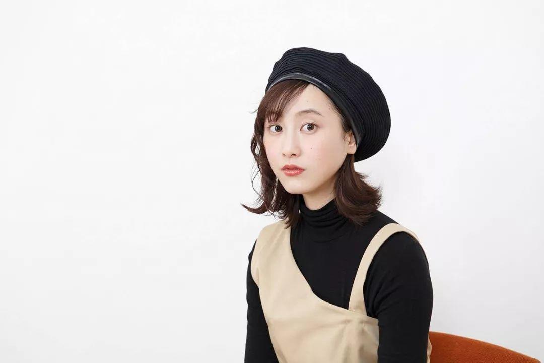 国民偶像orAV女优，她们都有一个文学梦
