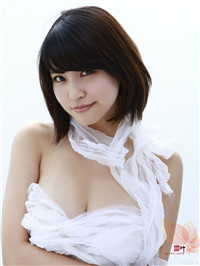 岸明日香。我们去阳台吧