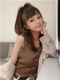 最美化妆师「MIA」曾为玖壹壹服务，勇闯啦啦队也超成功，光看她球员就可以强棒出击吧...
