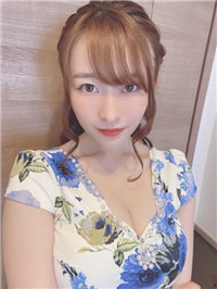 银座 1 丁目卡巴小姐枕头销售 - 21 岁 G 杯
