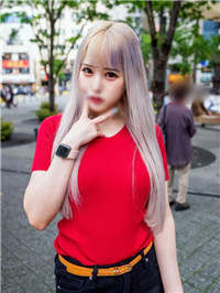 ゆき酱20岁 派手发ロングがチャームポイントの女孩JD！