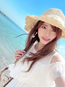 大学事務員のお姉さんと大学教授のお盆旅行セックス
