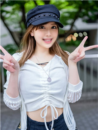 年上好きの爆乳Ｈ杯学園の偶像女子大生