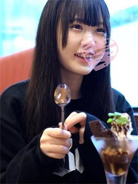 顔出し！幼さの残る合法〇リ美〇女とデート気分♡車内