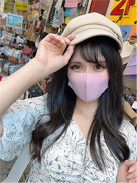 美白で巨乳のロシアンクォーター美女・・・