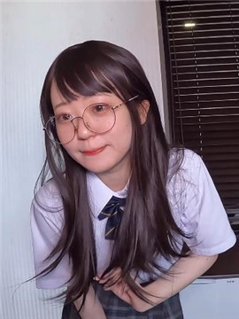 身高142cm是乡下的小只马