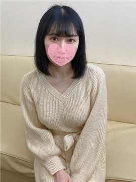 色白清楚系女子。紧张しながらもカメラ。 FC2-PPV