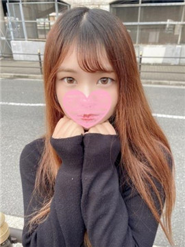 心の优しい**学生の女の子