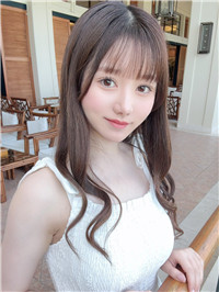 【新人】混血Ｇ杯牙助《五日市芽依 》趁午休１小时偷偷下海！