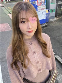 新作の洋服を手に入れる為
