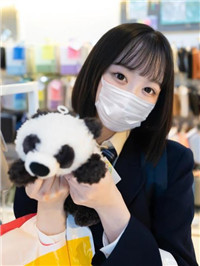 tikt◯kで偶像を目指し夢見た美◯女女子◯生
