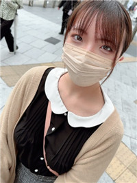 E罩杯优等生美女