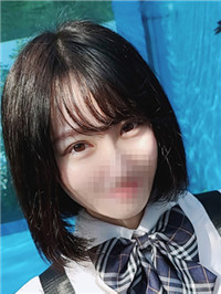 就读于私立高中的正统美少女。