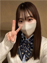 偶像型炸弹美女