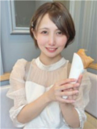 【素人】美女喂你吃饼！短发妹完事后笑容超疗愈