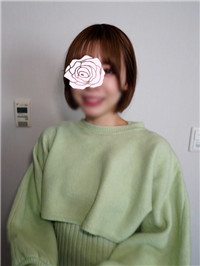 美人新婚奥様のモモさん26岁です。