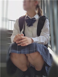 双胞胎美少女，被叫到酒店