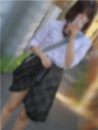 【無】学校に通っている**子な