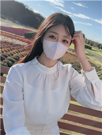 【無】白皙天真的充满深情的女人