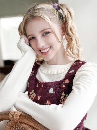 【欧美】１９岁迷片甜心《Melody Marks》推特尽是血脉喷张的「无码照」！