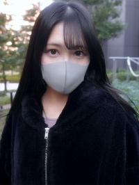 18岁G杯、完全顔出し