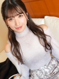 【影片】清楚系小三《高野みなみ》出道前FC2下马「身上痣露馅」！