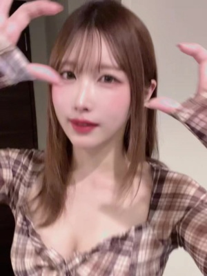 素人网红转战暗黑界！《TikTok出身的12位AV女优》解开封印瞬间粉丝狂喜！