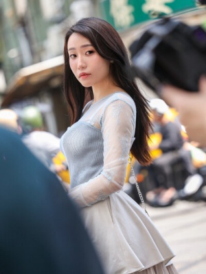 【影片】SWAG素人海选冠军!158cmF乳《艾悠 Aiyo Zao》肉食女子出道!封面