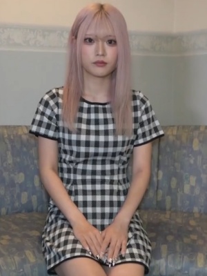 【素人】粉发可爱辣妹!封面