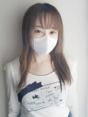 【无】还残留着天真烂漫的18岁，交往过的人数是 1 人！封面