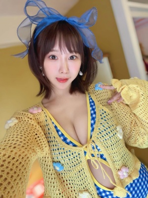 《日向葵衣》超赞身材「奶澎臀翘」现身TRE！美照辣翻夏天！封面