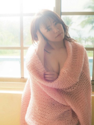 ４１岁的软实力《几山さやか》自从25岁出道至今依旧美貌如当年！封面