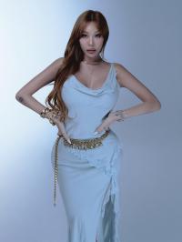 【上车】整颗露出来！歌手《Jessi》Waterbomb走光遭「大荧幕特写」！-封面